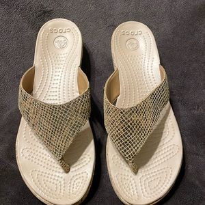 Crocs A-Leigh Snake Wedge Sandals Size 8